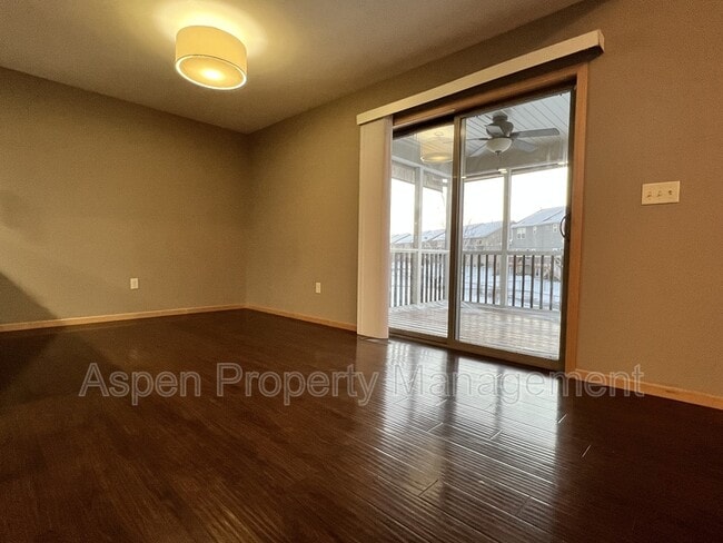 Building Photo - 1765 Sara Ct