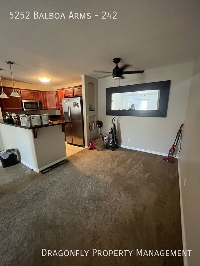 Building Photo - 5252 Balboa Arms Dr