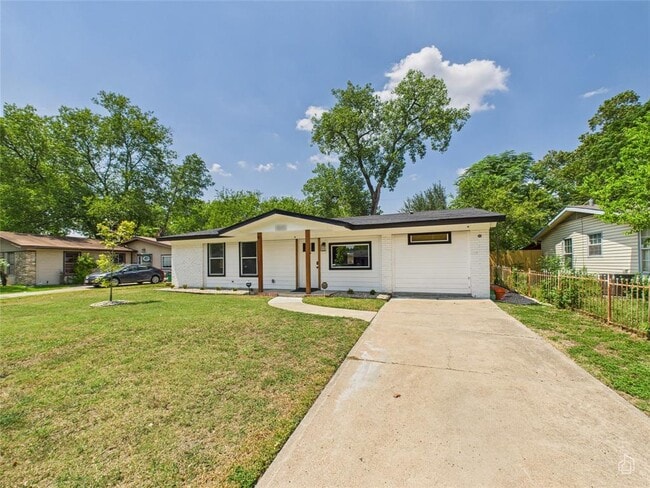 Building Photo - 8810 Slayton Dr