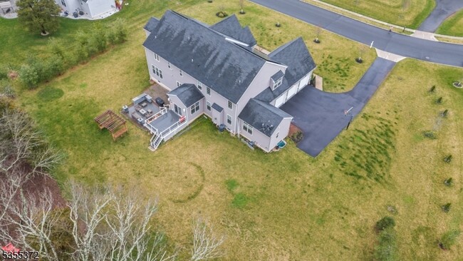 Building Photo - 12 Remy Ct