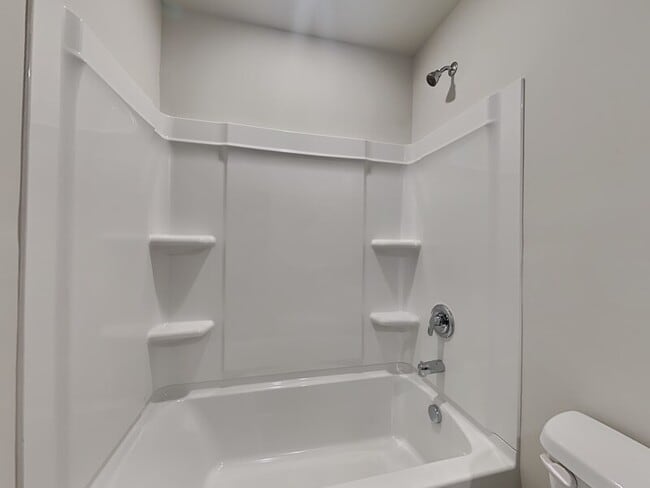 Building Photo - 501 St Charles Pl