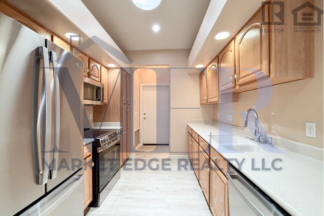 Building Photo - 2Bed/2Bath Patio Home in 55+ Community in ...