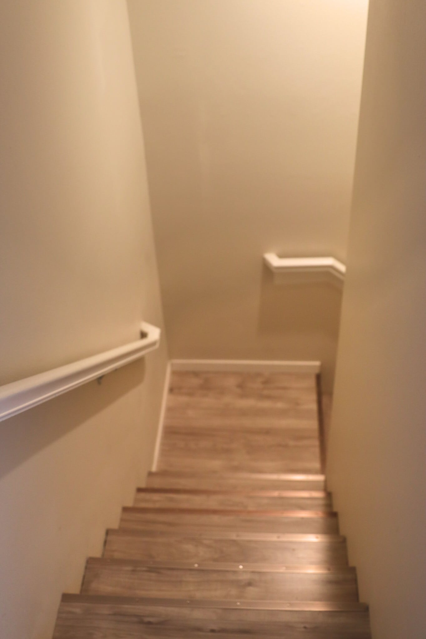 Staircase From Main Floor To Ground Floor - 523 W Summerfield Cir