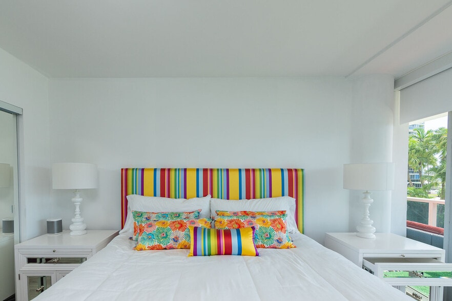 Second Bedroom - 900 Bay Dr