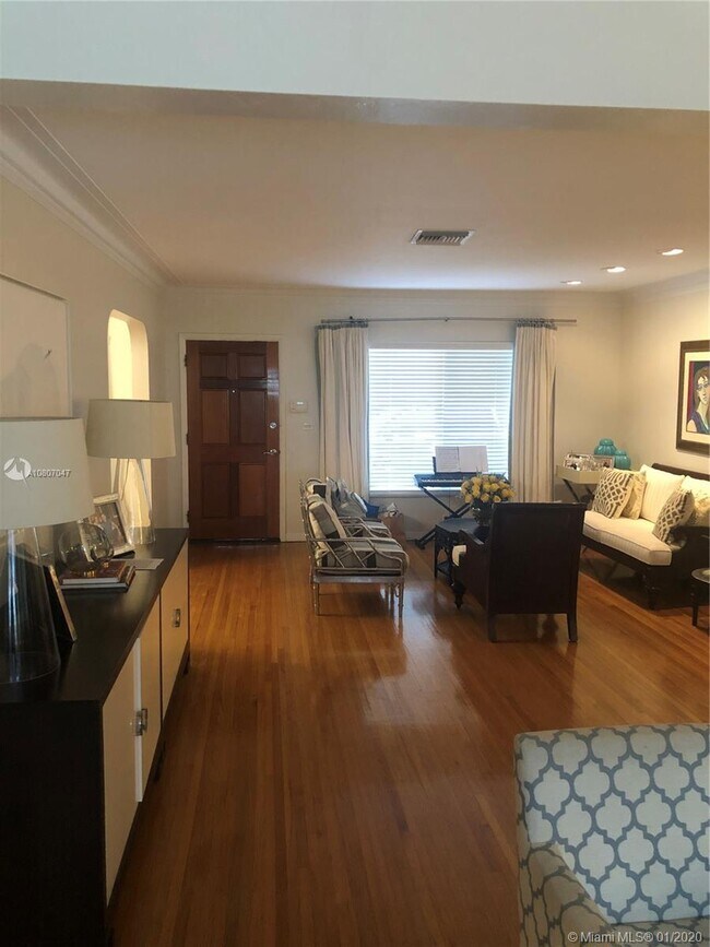 Building Photo - 6810 Granada Blvd