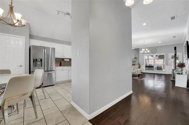 Building Photo - 2832 Claremont Dr