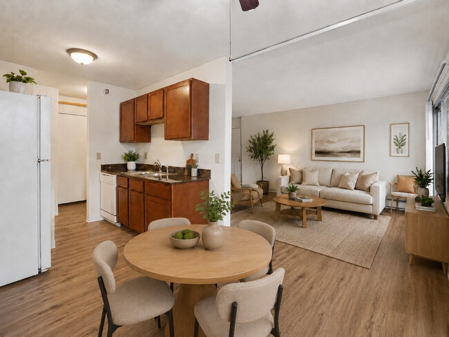 Building Photo - Eastside 1276
