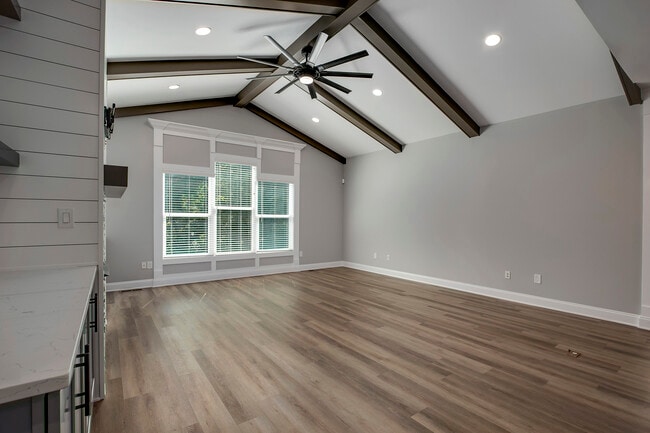 Building Photo - 310 Dudala Way