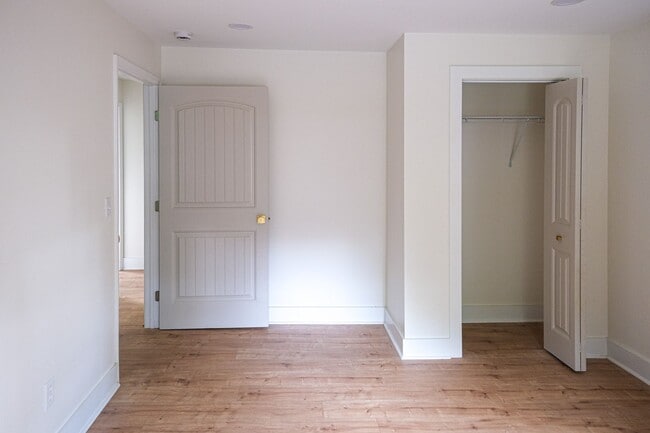 Building Photo - Charming 2BR/1BA Home in the West End Hist...