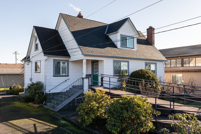 Primary Photo - 144 S 14th St