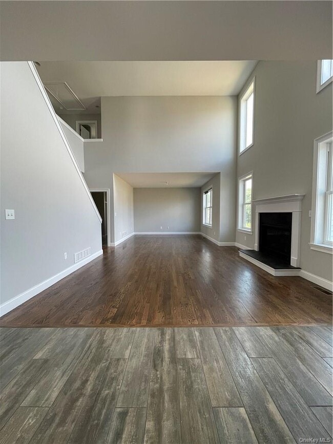 Building Photo - 88 Stratford Dr