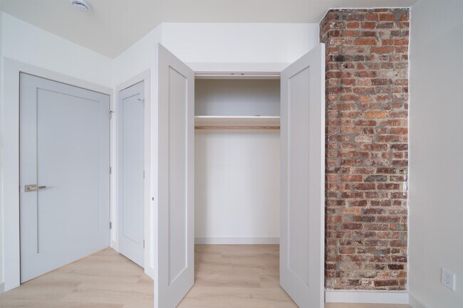 Building Photo - 50 Reservoir Ave