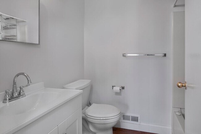 Building Photo - 191 Jonathon Dayton Ct