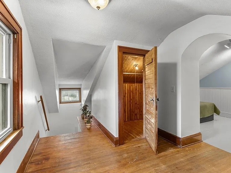 Building Photo - 4117 27th Ave S