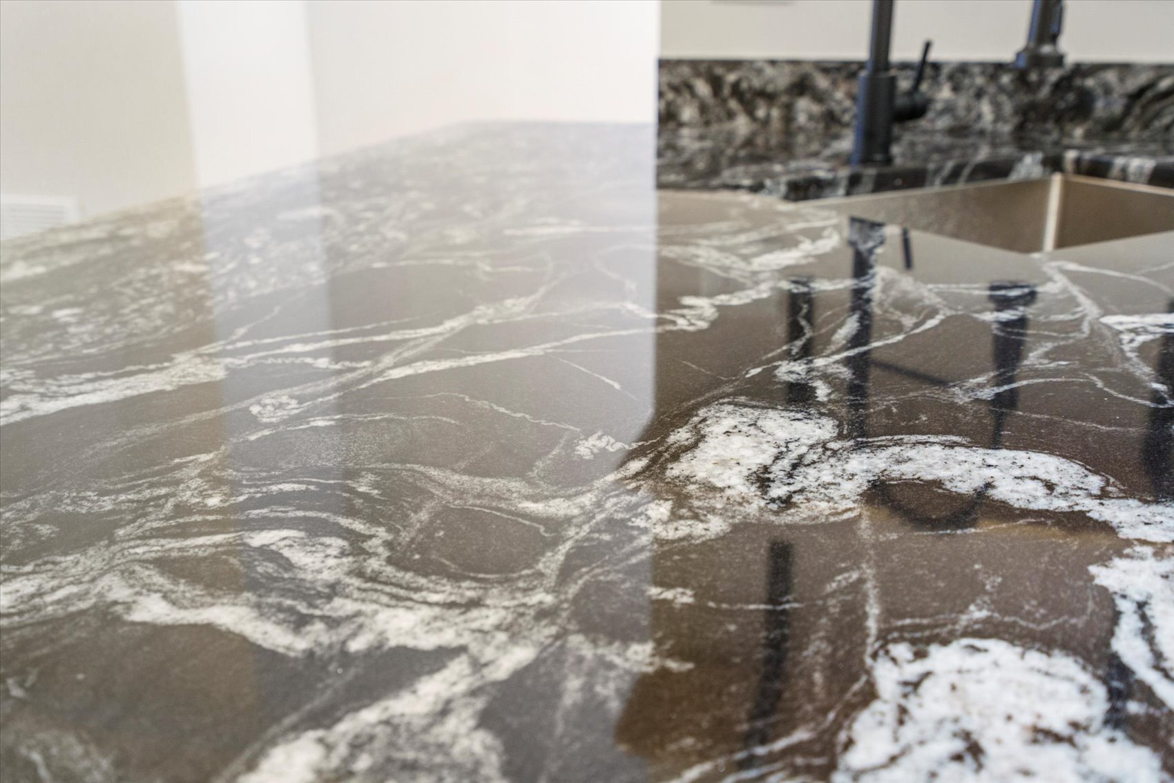 Building Photo - 1415 E Lanvale St