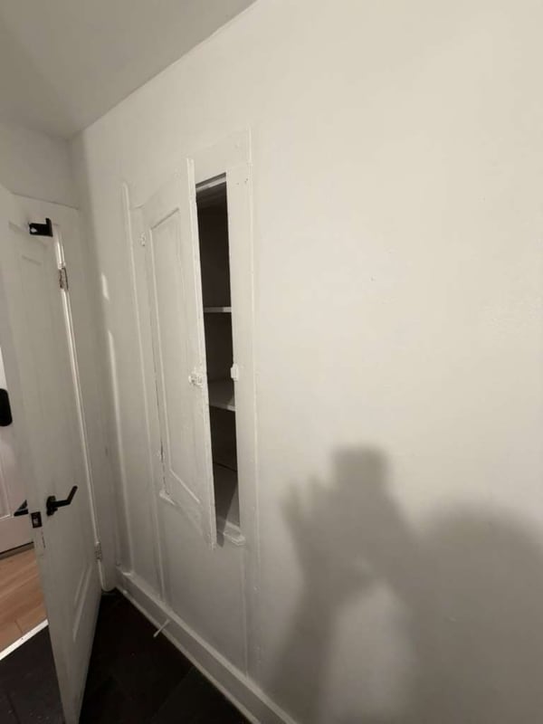 Building Photo - 1384 W 83rd St