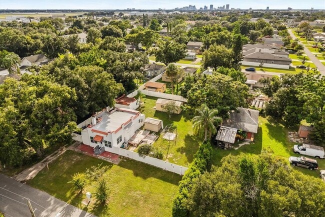Building Photo - 808 Herman Ave