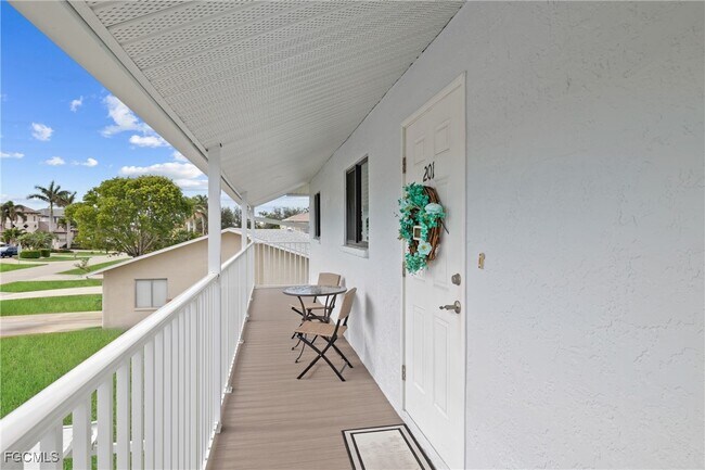 Building Photo - 1203 SW 48th Terrace