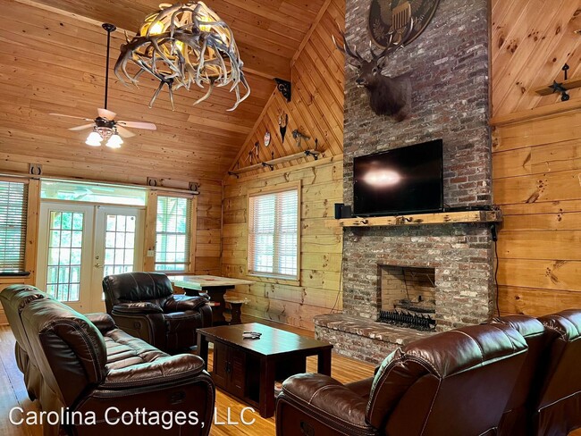 Building Photo - 3 br, 4.5 bath House - 3833 Deep Gap Road