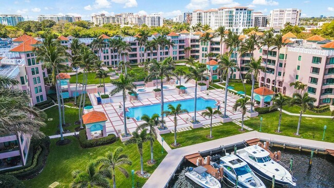 Building Photo - 100 SE 5th Ave