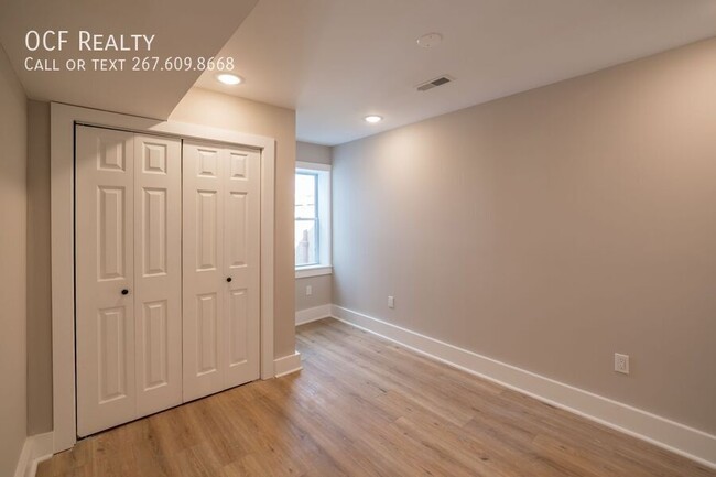 Building Photo - Two Bed Brewerytown Apartment