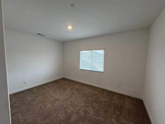 Building Photo - Lennar Built 2 story home coming soon!