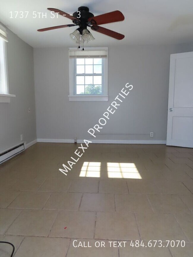 Building Photo - 1737 5th St