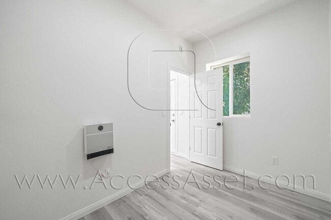 Building Photo - Charming 1 Bed/1 Bath Newly Remodeled Unit In Banning!