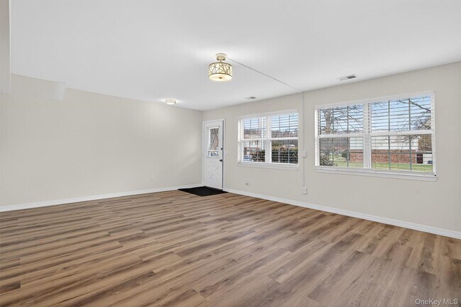 Building Photo - 276 Temple Hill Rd