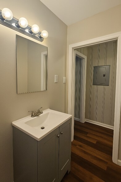 Building Photo - 2109 Newnan St