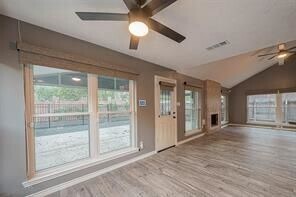 Building Photo - 2122 Courtshire Ln
