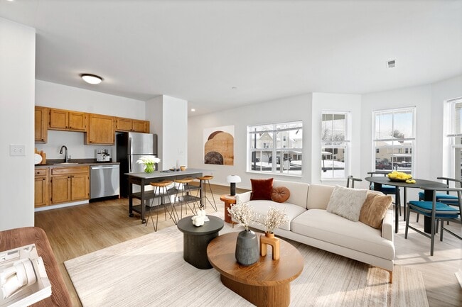 Building Photo - Kinwood Apartments