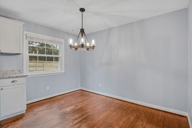 Building Photo - Charming Glen Allen Gem: 3-Bedroom Retreat...