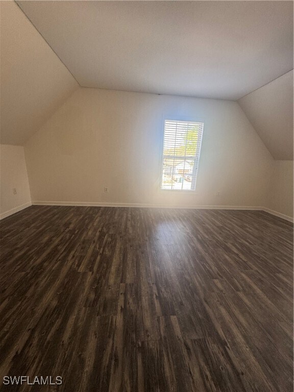 Building Photo - 533 Leawood Cir