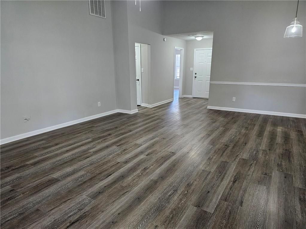 Building Photo - 8425 Falling Rocks Way