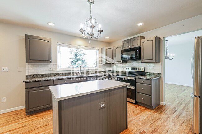 Building Photo - 11536 Briarwood Ln