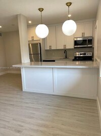 Building Photo - 2418 Polk St