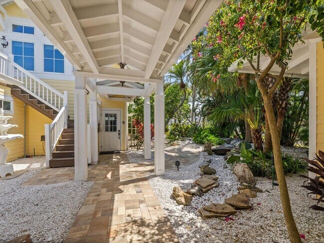 Building Photo - 1828 Venetian Point Dr