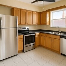 Building Photo - 530 Throgs Neck Expy