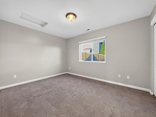 Building Photo - 9825 15th Pl SE