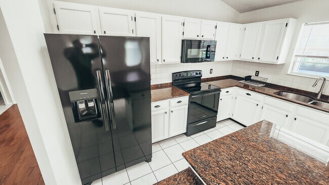 Building Photo - 1521 Barber St