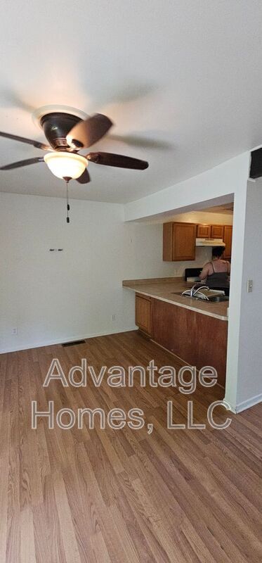 Building Photo - 805 N 70th St