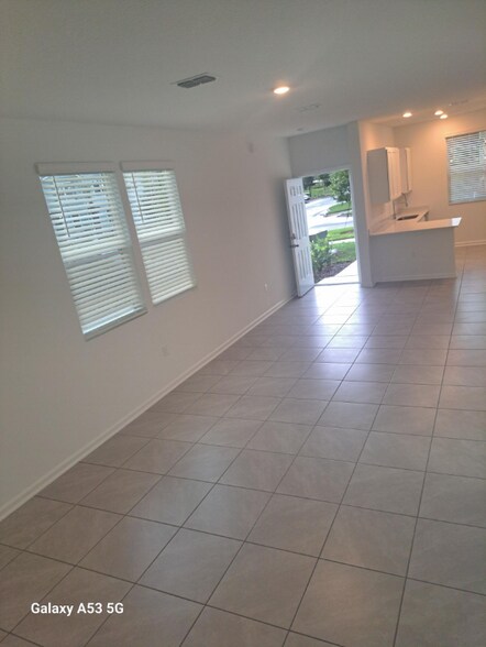 Building Photo - 93 Crisanto Rd