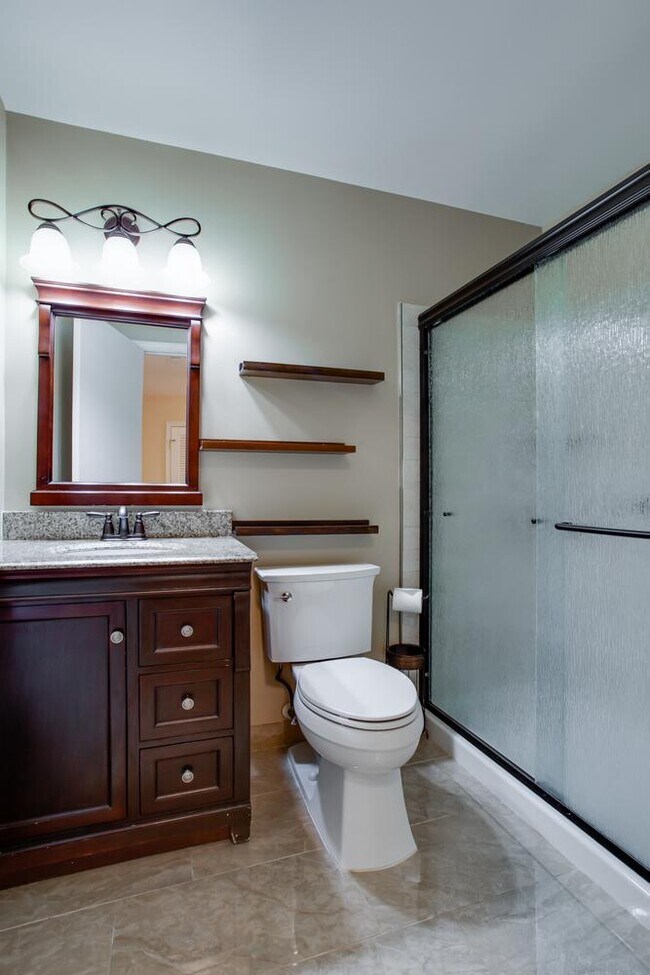 Building Photo - 21707 Leatherleaf Cir