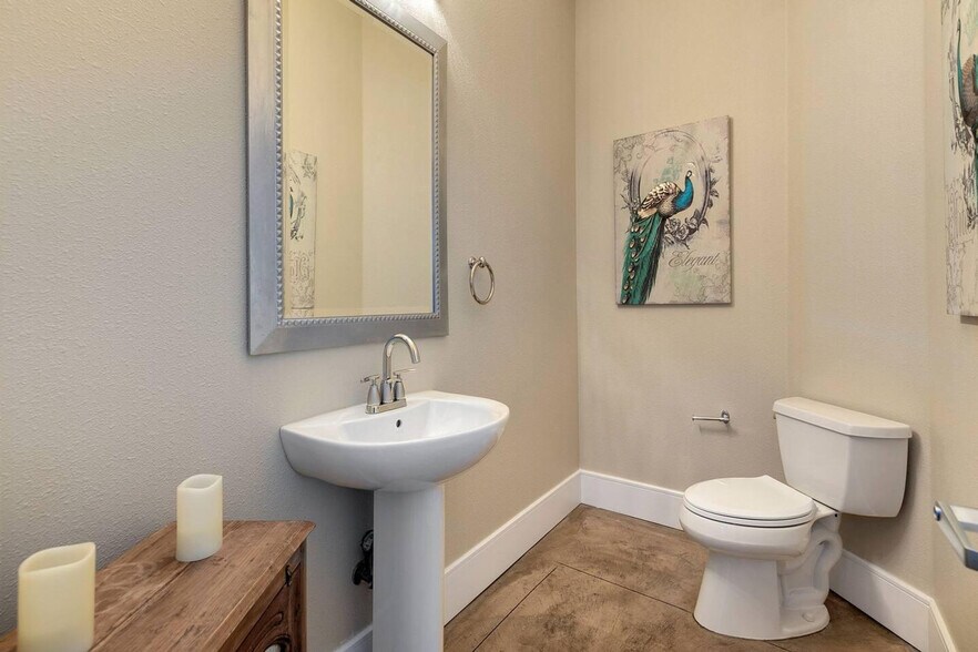 Building Photo - 1942 S Routt Ct