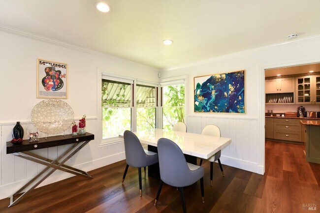 Building Photo - 4 Ramona Ave