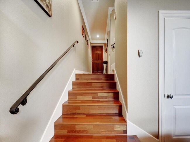 Building Photo - 1701 Spyglass Dr