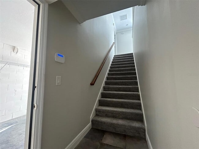 Building Photo - 5164 Dorwin Pl