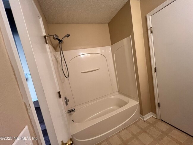 Building Photo - 714 Ginger Mill Dr