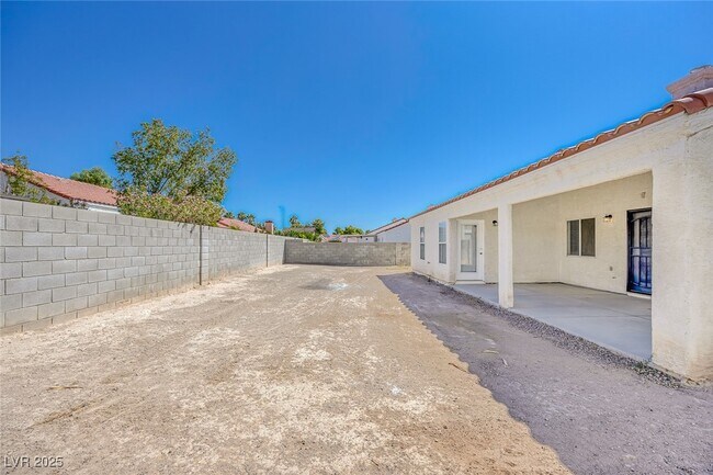 Building Photo - 4112 Evora Cir